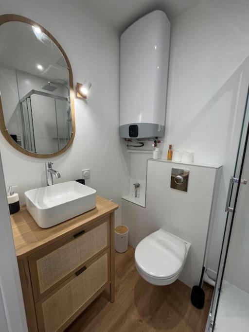 Studio Au Coeur De Caen-Renove Apartment Екстериор снимка